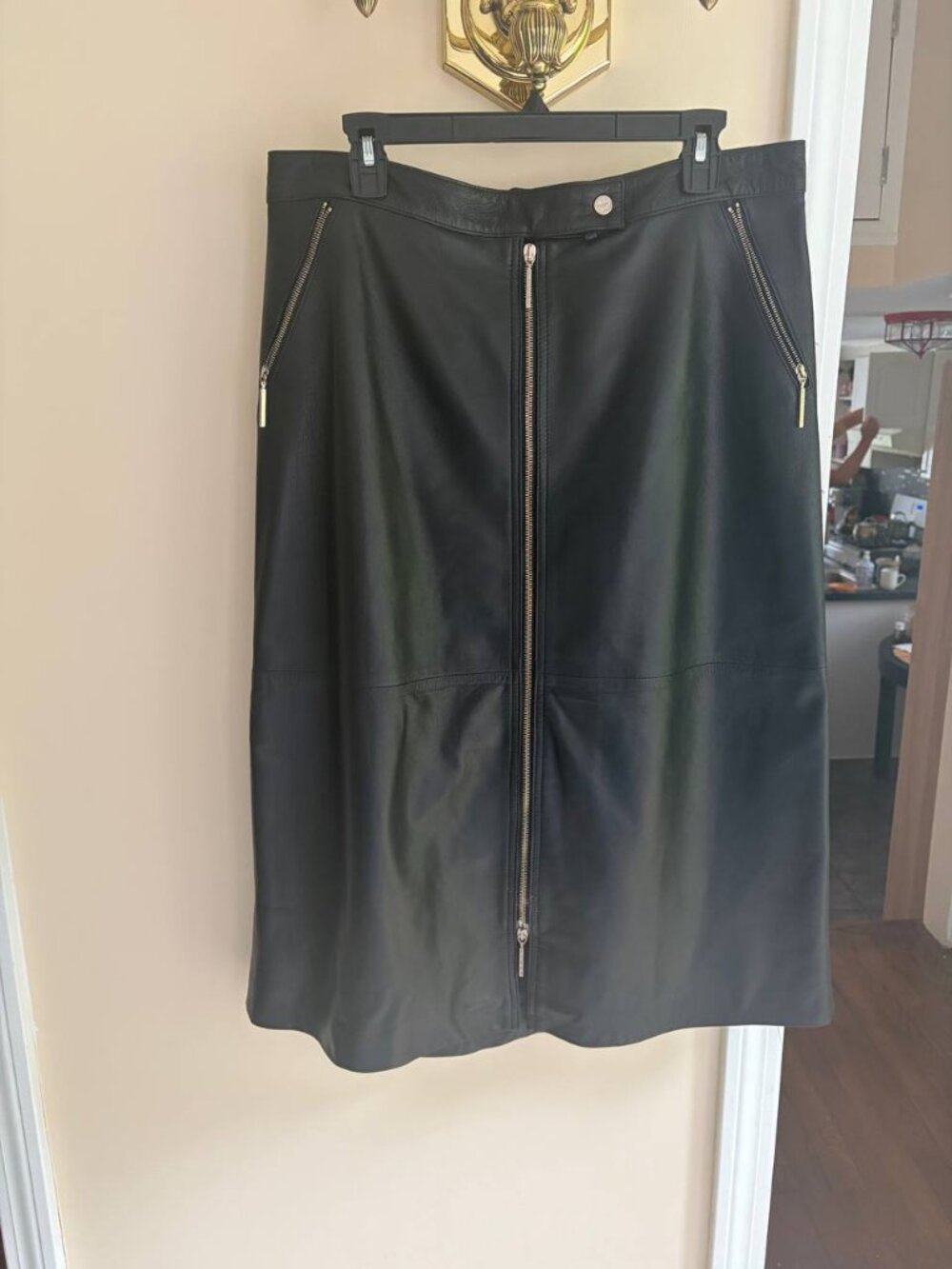 Gianfranco Ferre Forma Black Genuine Leather Midi Skirt with Zippers US 16 XL - Picture 2 of 8